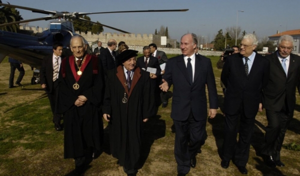 His Highness the Aga Khan arrives at the University of Évora , Portugal and is greeted by Professor Adriano Moreira, Manuel Ferr